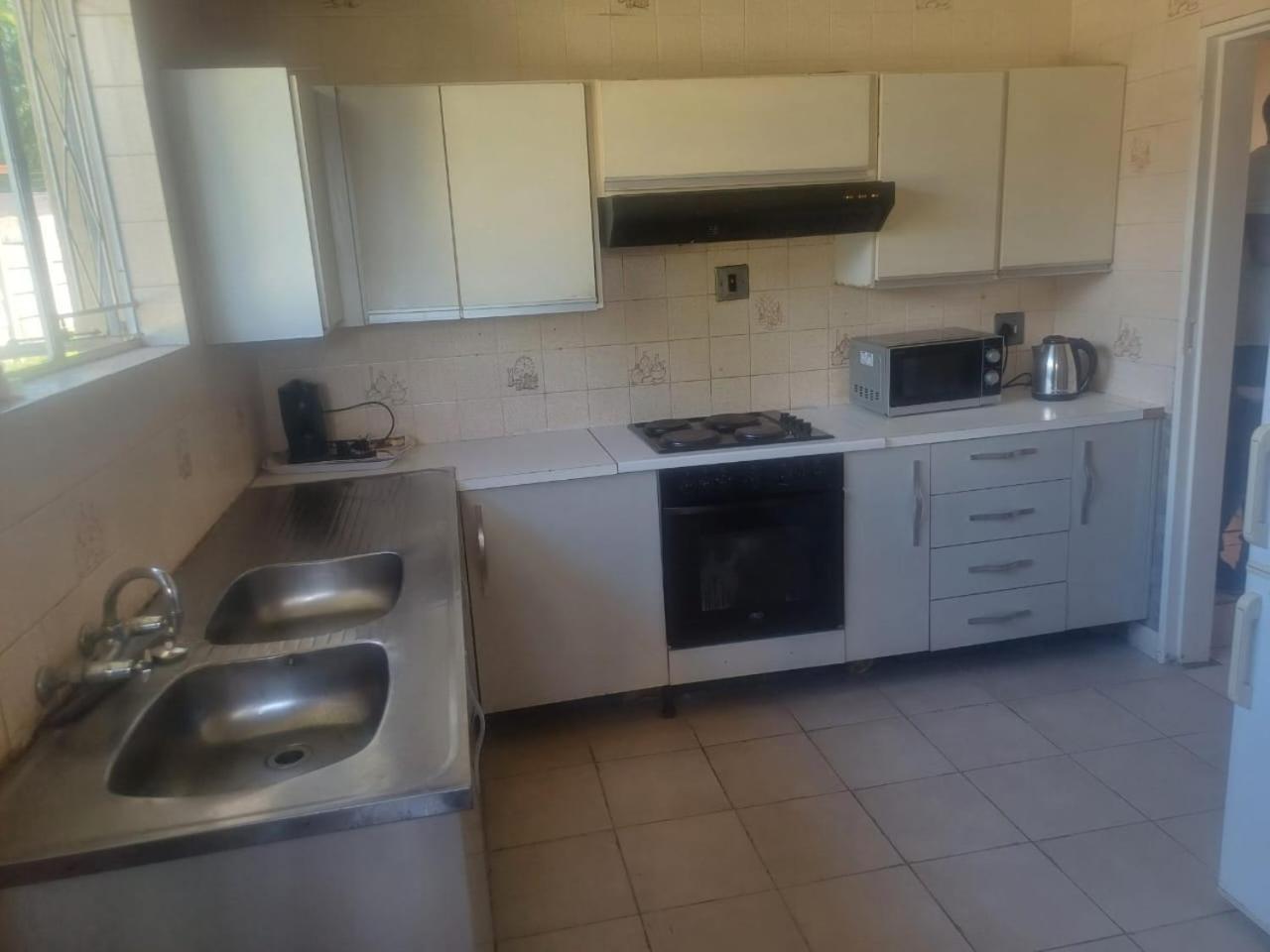 Kempton Park Lodge Birch Acres Kempton Park Extérieur photo